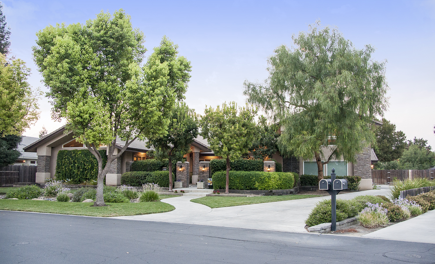 Visalia Homes by JILLIAN BOS 2017