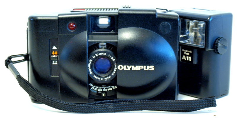 ImagingPixel: Olympus XA2 35mm Zone Focus Film Camera Review