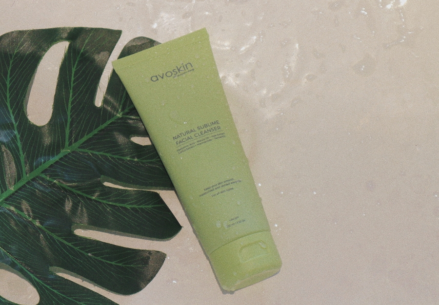 review-avoskin-natural-sublime-face-cleanser