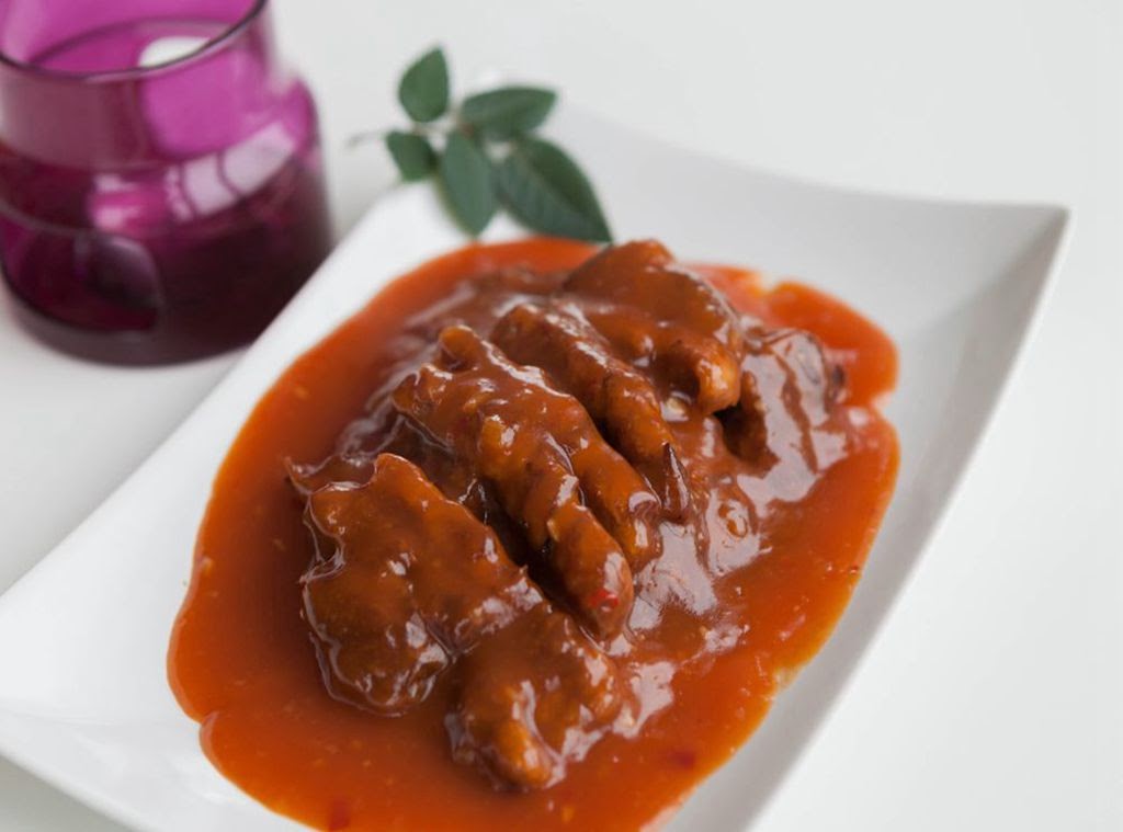 Miss Baksel/Eekma Home Made Babi Pangang, lekkerder dan de chinees! Miss Baksel/Eekma Home Made Babi Pangang, lekkerder dan de chinees!