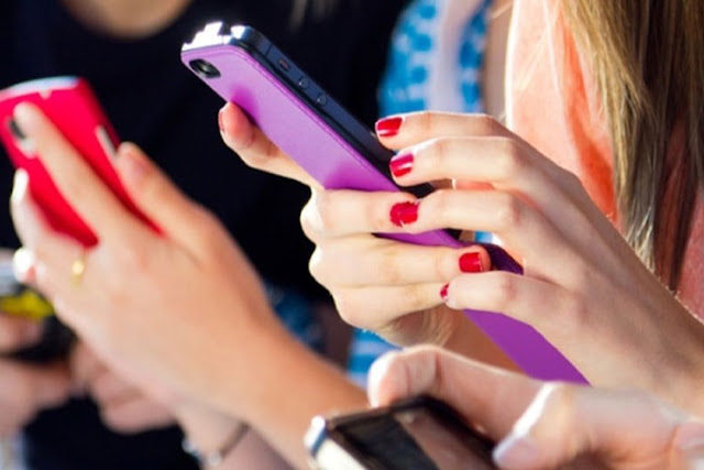 Top Safety Apps For Women Know Full Details In Hindi - Onlinenews Top Safety Apps For Women Know Full Details In Hindi - Onlinenews
