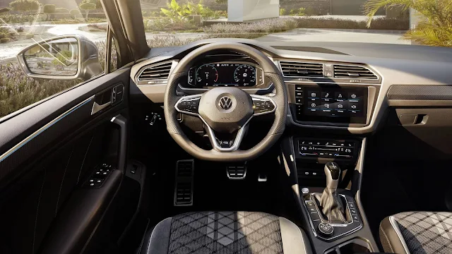 Novo VW Tiguan 2021 R-Line - interior