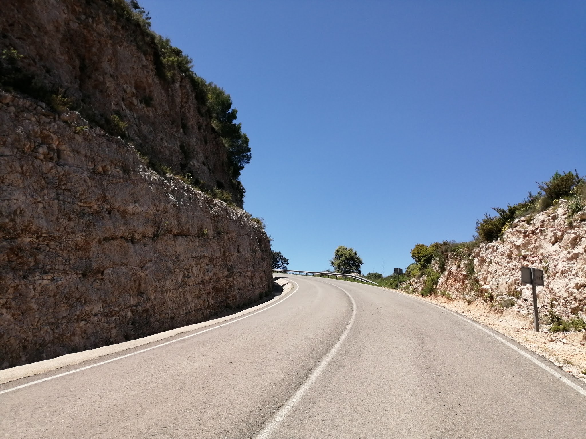 Final ramp of Puerto la Llacuna, Valencia, Spain Final ramp of the climb to la Llacuna, Valencia, Spain