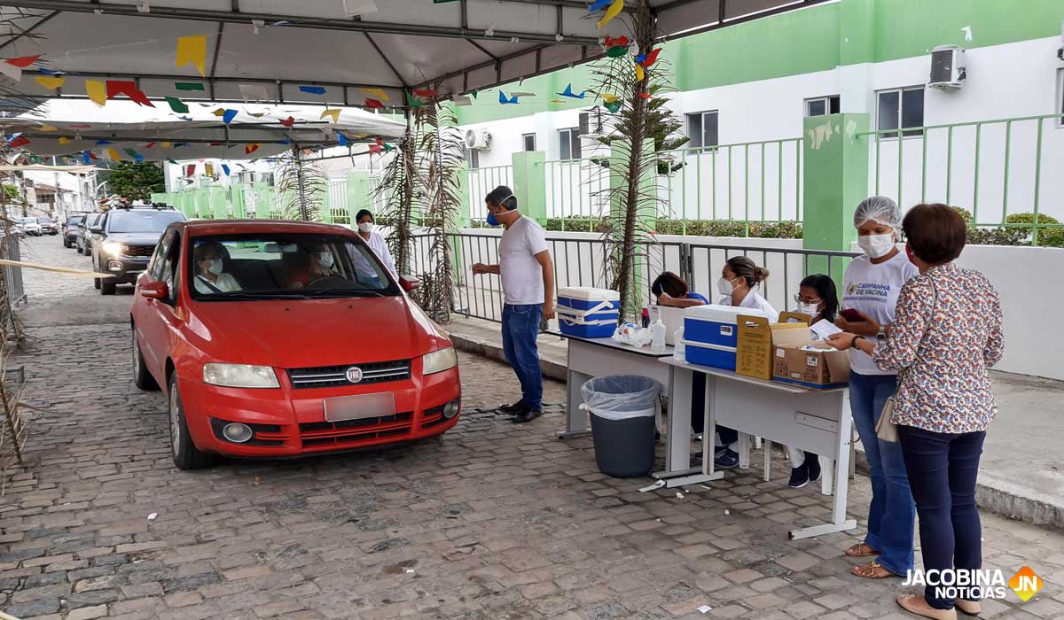 Secretaria da Saúde de Jacobina segue vacinando contra a Covid-19