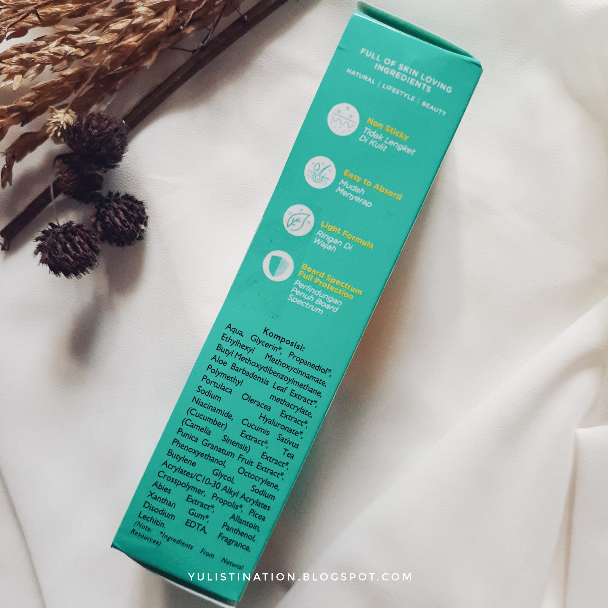 REVIEW Azarine Hydrasoothe Sunscreen Gel SPF 45 PA++++ The