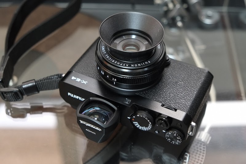 Blues Walk Fuji XE4と40mm View Finder