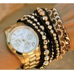Cool Ways to Stack your Bracelets: Pile Your Wrist Wear Like a Pro ...