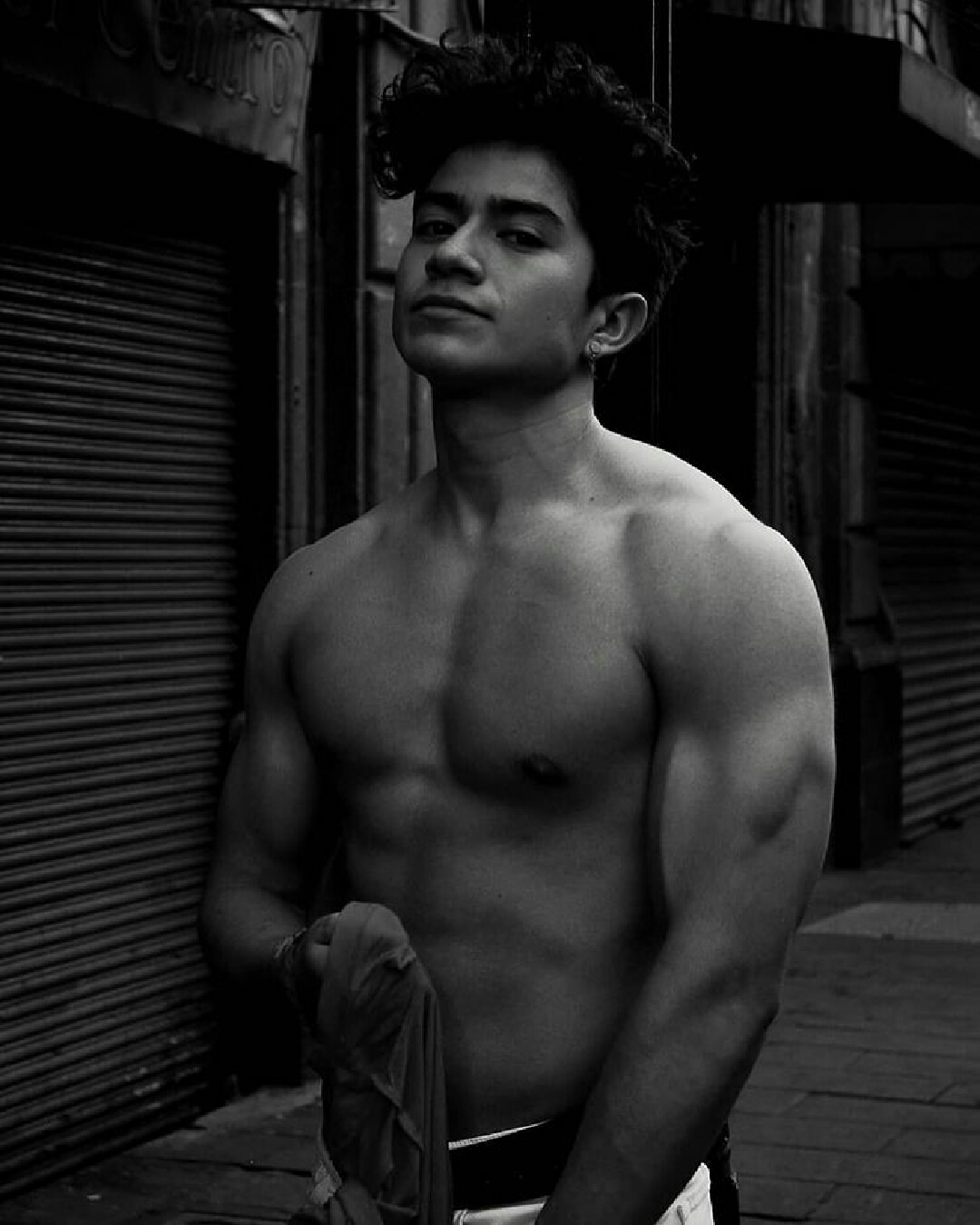 Juan Bernardo Flores