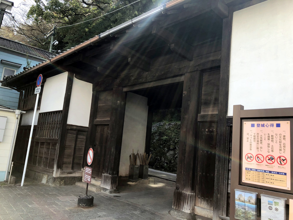 四國 18春日本四國櫻花開好開滿八天七夜自由行episode 宇和島城現存12天守之一遠眺宇和海