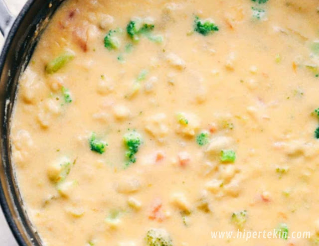 CHEESY VEGETABLE SOUP