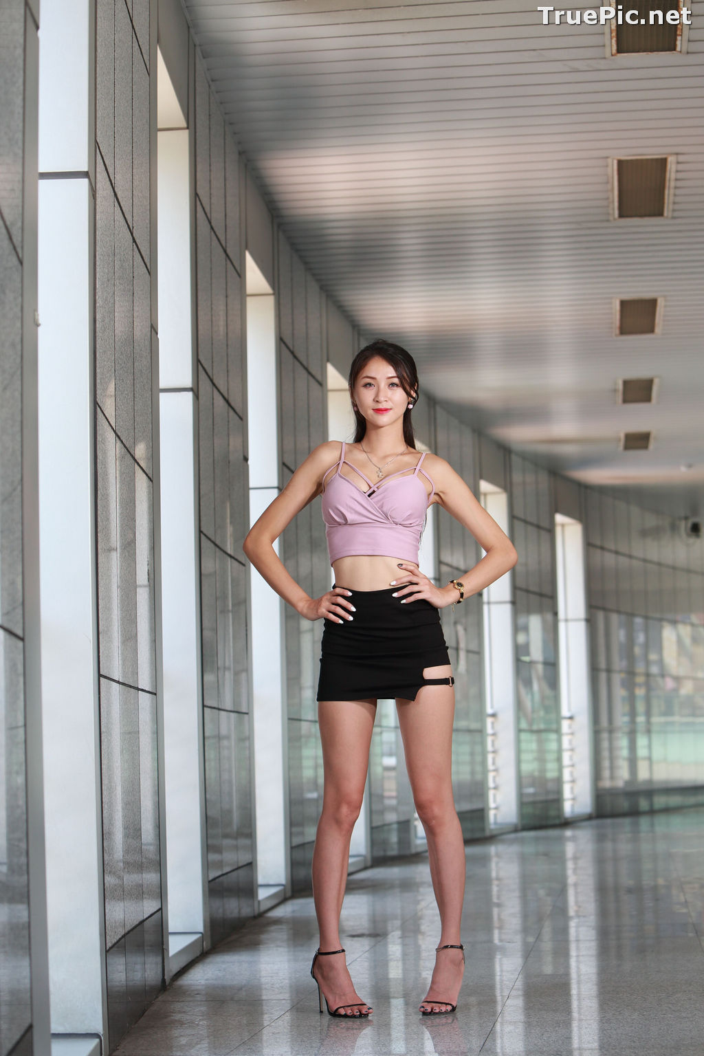 Image Taiwanese Model – Lola (雪岑) - Charming and Attractive Long Legs Girl - TruePic.net - Picture-79