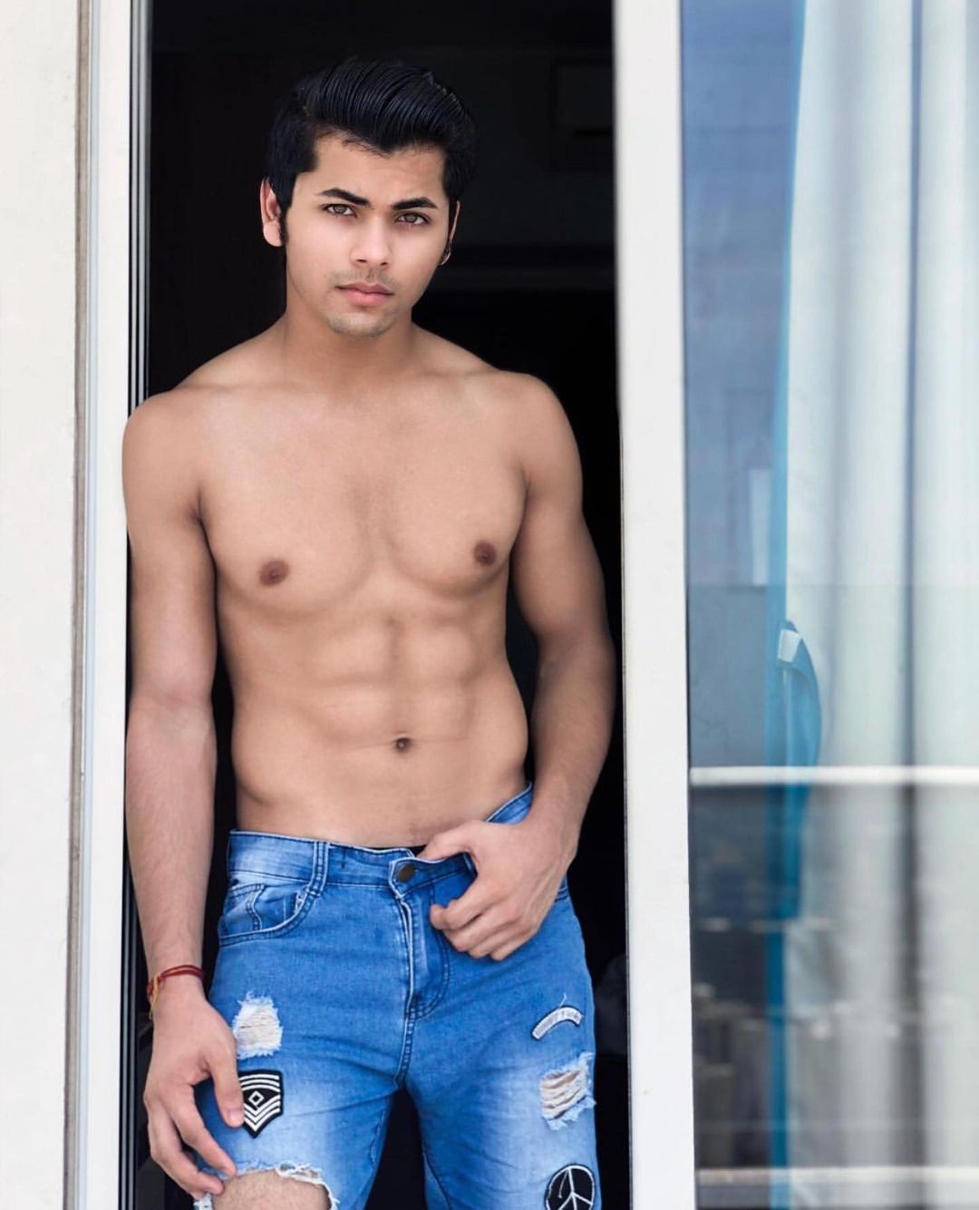 Shirtless Bollywood Men November 2020