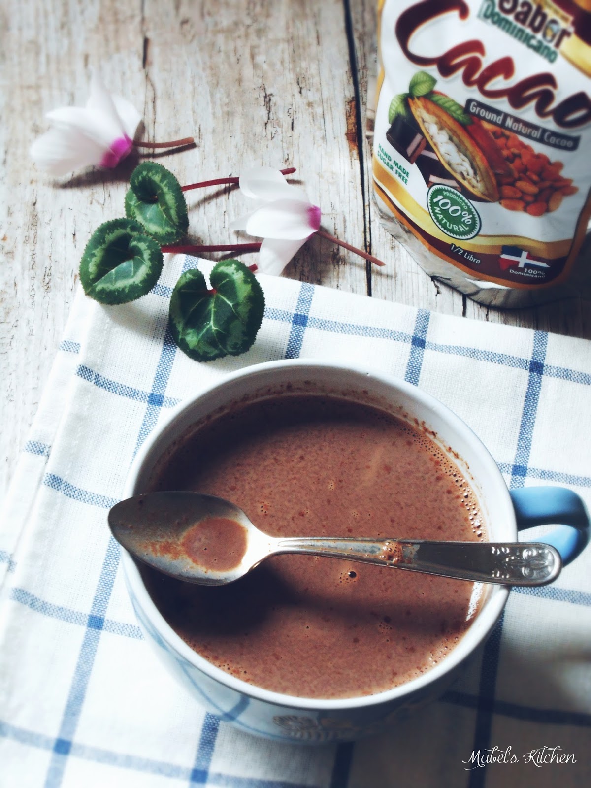 Chocolate Caliente Dominicano. Mabel's Kitchen