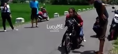 Video Detik-detik Tewasnya Riska Cibel, Drag Biker Wanita yang Bikin Miris Netizen