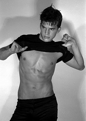Queer Site: Ashton Kutcher
