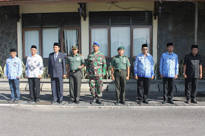 DANDIM SRAGEN HADIRI UPACARA DALAM RANGKA MEMPERINGATI HUT KE 47 KORPRI, HUT KE 73 PGRI DAN HUT HGN TAHUN 2018 DI KAB.SRAGEN