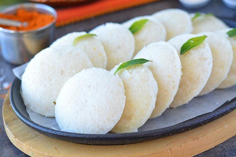 HOW TO MAKE IDLI