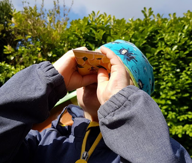 Den Sommer genießen: Leckeres Wassereis aus Dänemark. Den rest des dänischen Wassereises kann man sogar aus der Packung trinken!