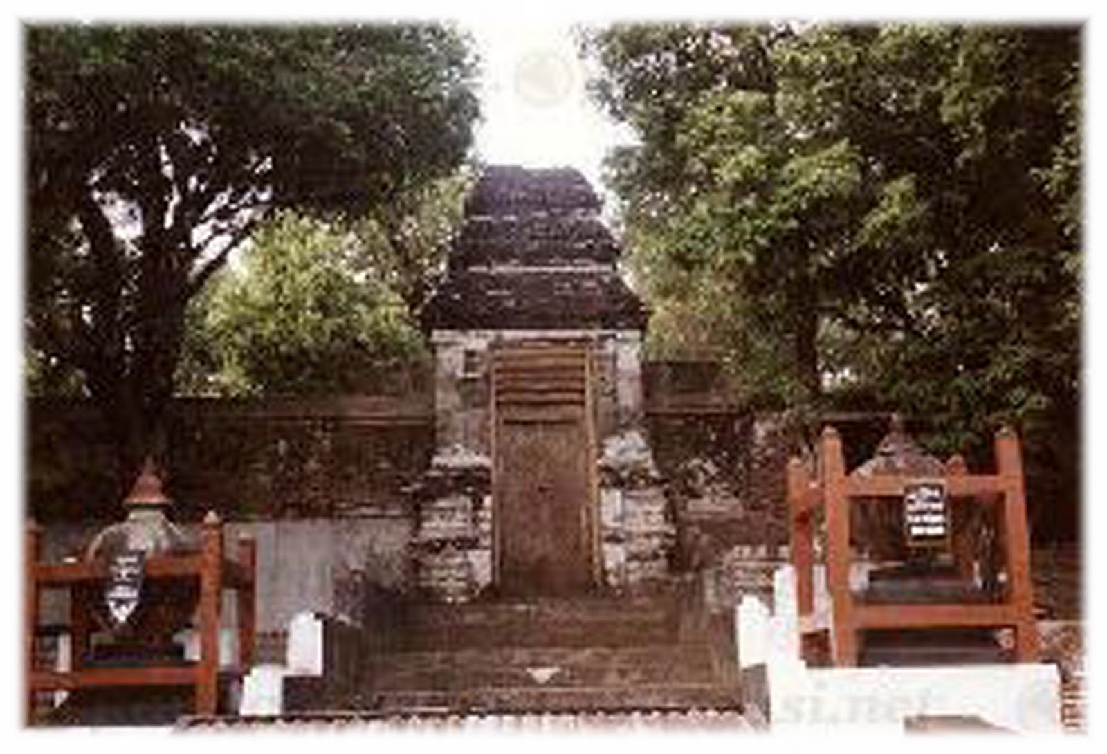 PRINCESS DEWI MUTIARA INTAN BERLIAN PAKIDULAN: Sejarah Jaka Tingkir