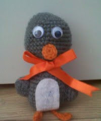 http://www.ravelry.com/patterns/library/penguin-28