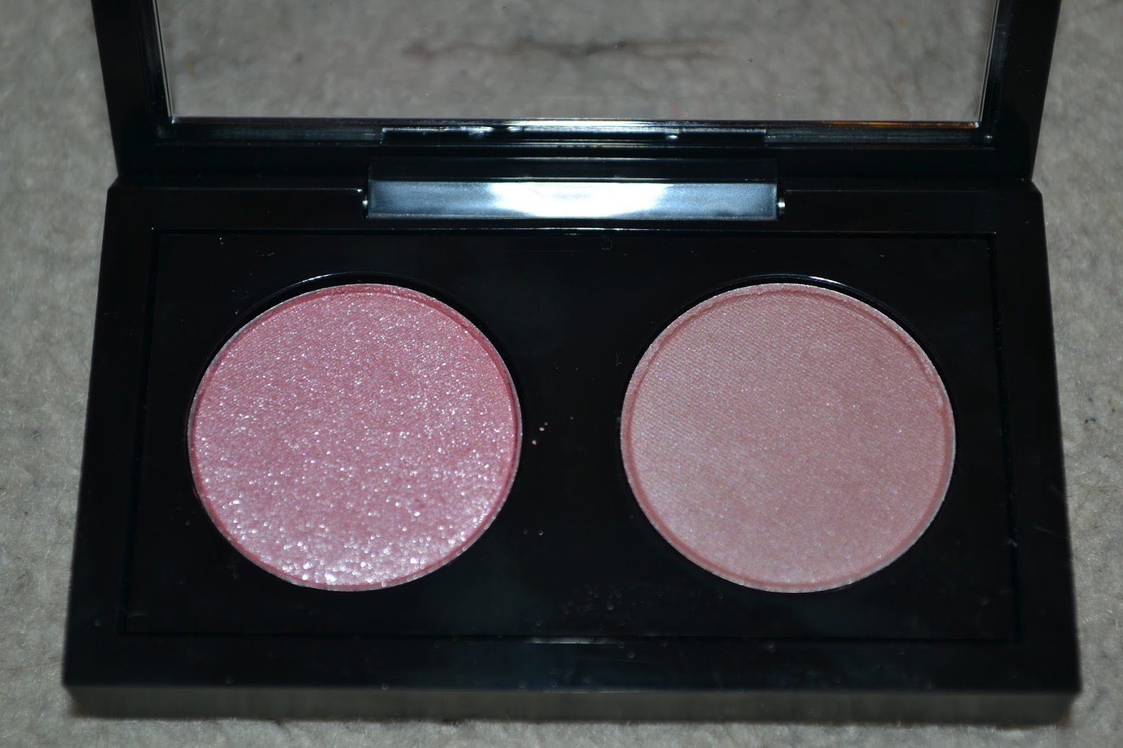 MAC eyeshadow duo