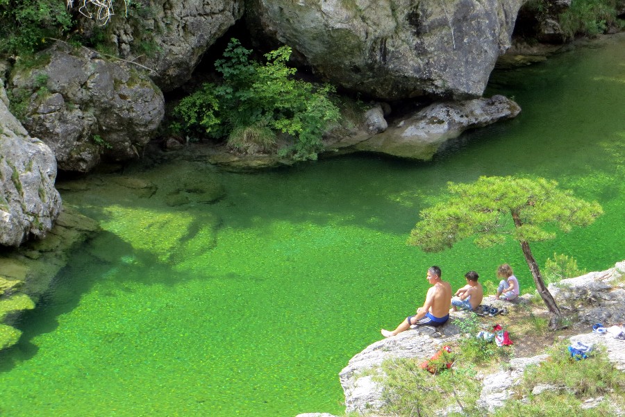 Pozze Smeraldine e Lago del Ciul da Tramonti di Sopra Montagna di Viaggi