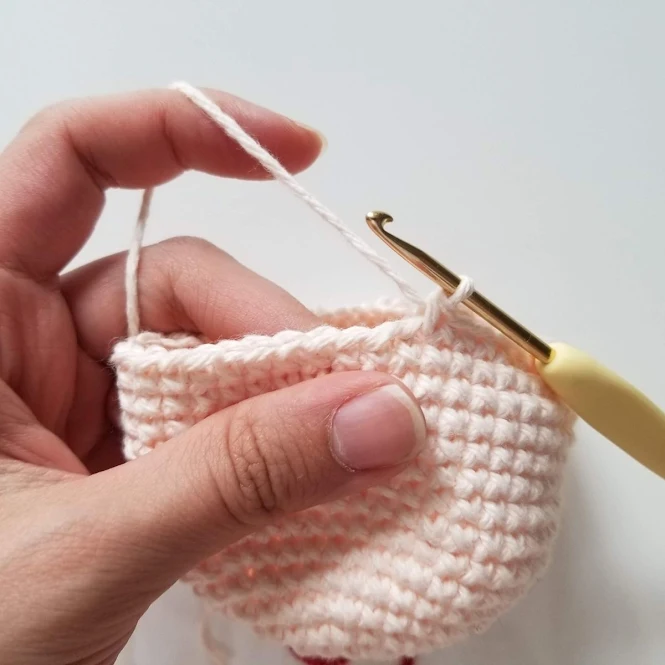 How to Yarn Under Single Crochet Stitch for Amigurumis