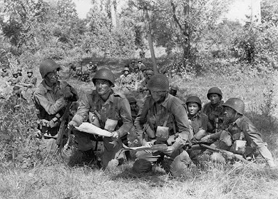 Objective Burma 1945 Errol Flynn Image 6