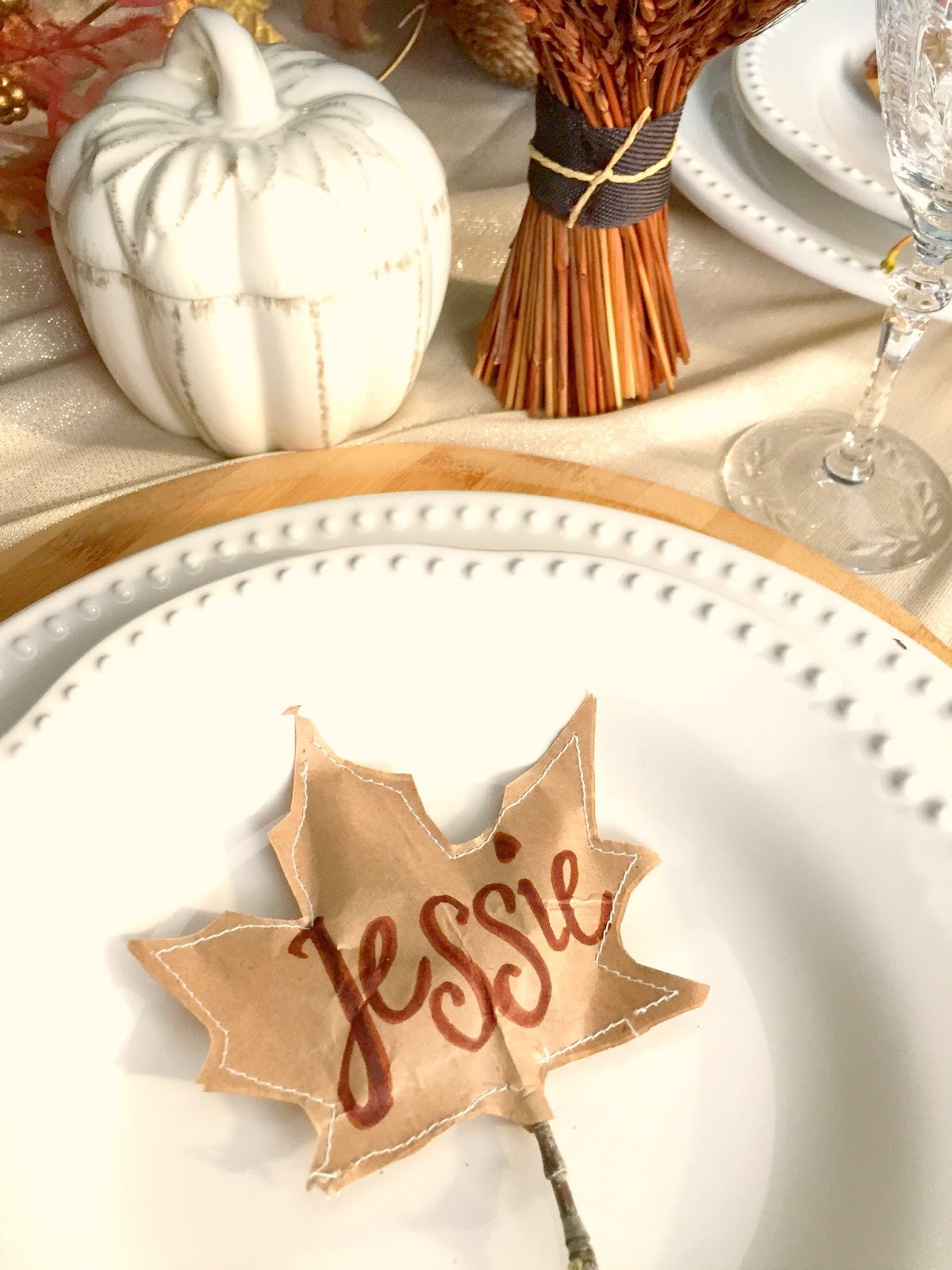 michelle paige blogs Paper Sack Leaves for the Thanksgiving Table