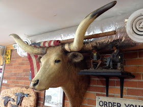 No self-respecting BBQ joint in the South serves beef. Tho' this one did.