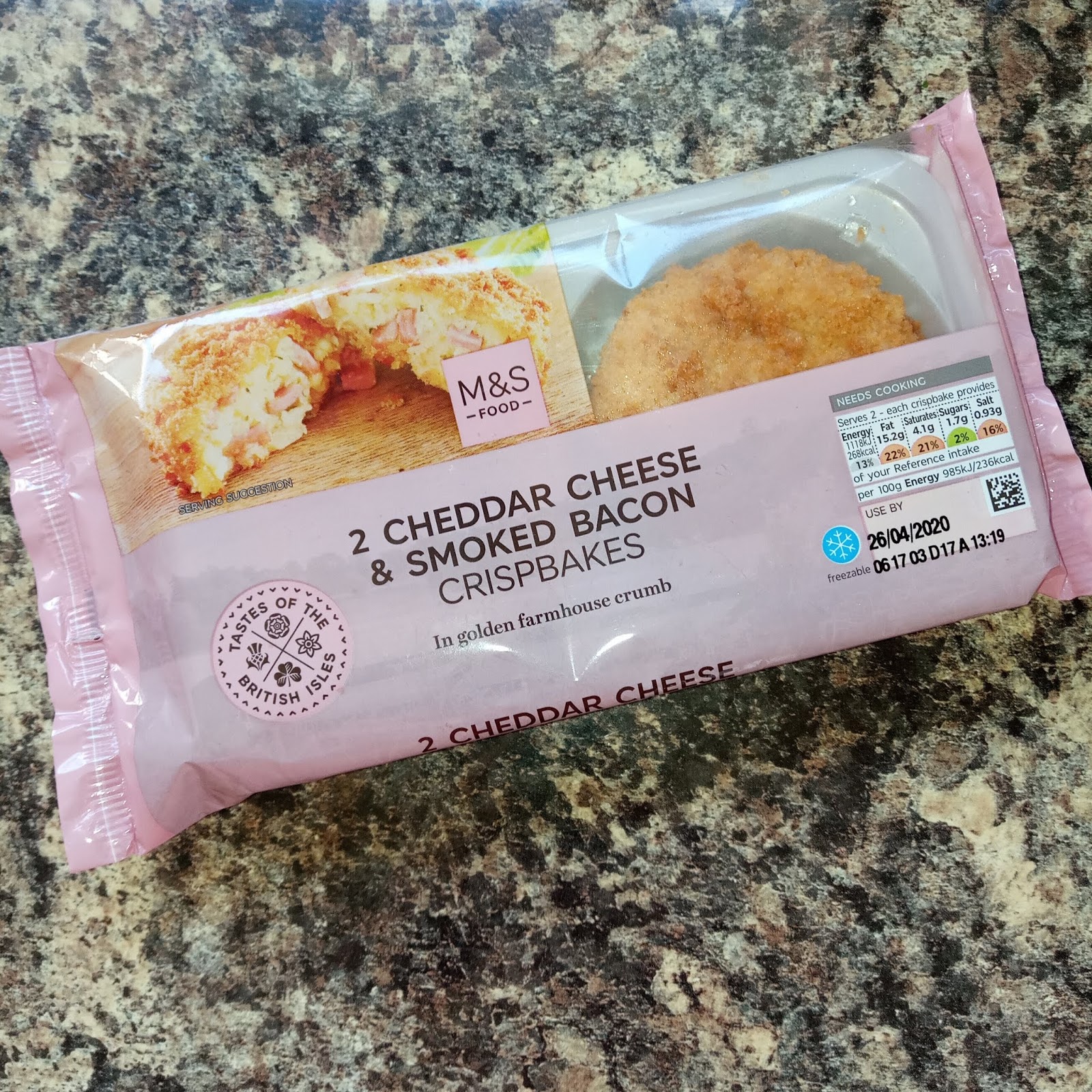 Supersupergirl's Food Reviews [Review] M&S Marks and Spencers 2 Cheddar Cheese & Smoked Bacon