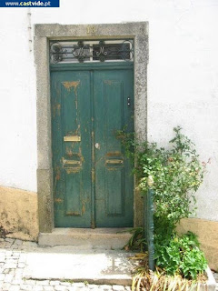 OGIVAL DOORS / Portas Ogivais, Castelo de Vide, Portugal