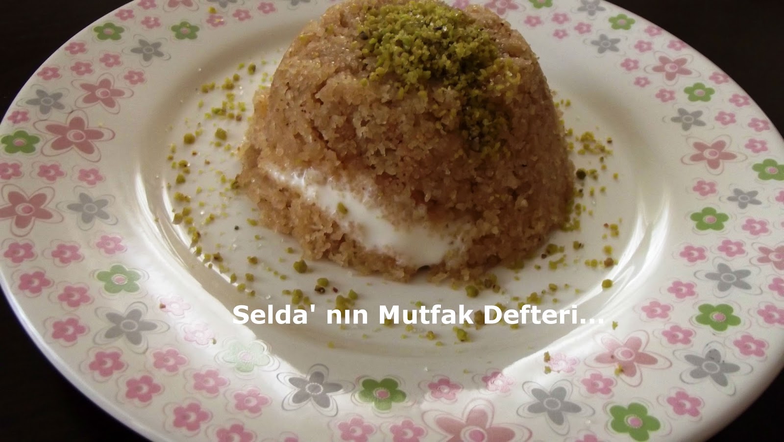 Selda' nın Mutfak Defteri...: Dondurmalı İrmik Helvası