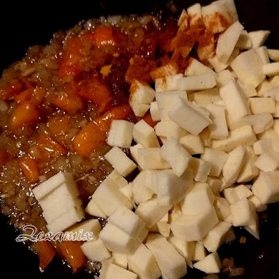 Beans and sweet potatoes from the pan - preparation