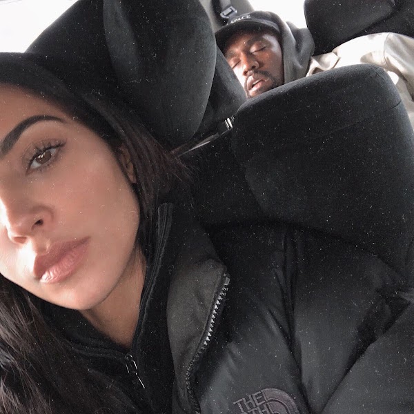 Kim Kardashian exhibe cómo duerme su marido Kanye West y 'la reprueban' por la traición 
