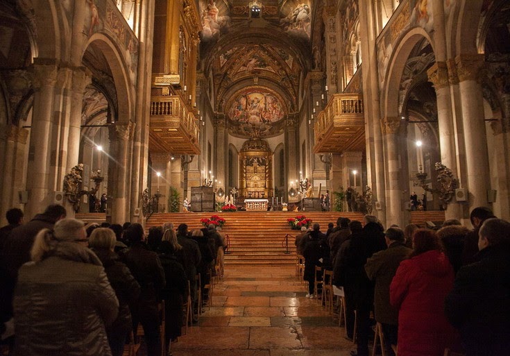 Natale Messa di mezzanotte, si o no?