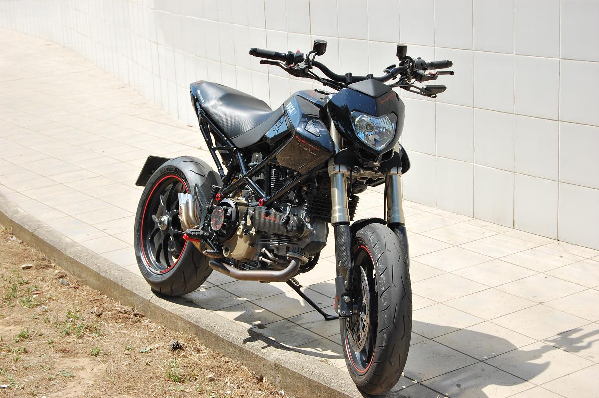 Racing Cafè: Ducati Hypermotard 1100 S "Black Hy Evo 977 Diavolo Nero ...