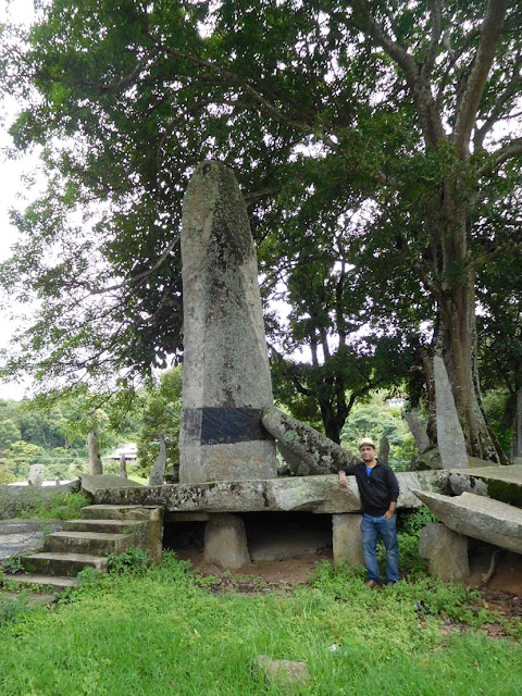 The biggest monolith at Nartiang, Meghalaya. It is known as "Moo Long Syiem" and it is 26 feet 5 inches high, 6 feet 9 inches wide, and 18 inches thick. 