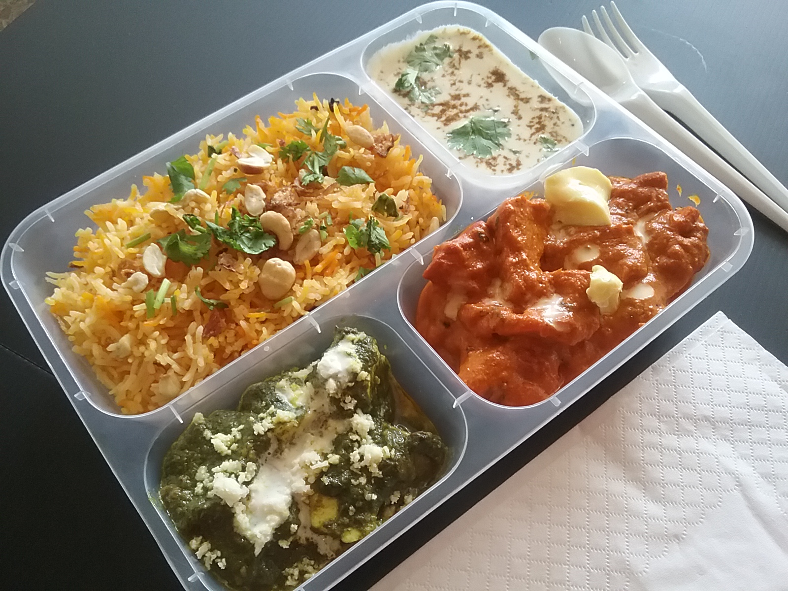 TINGKAT & BENTO MEALS 8.00 Local & Int'l Bento ( halal )