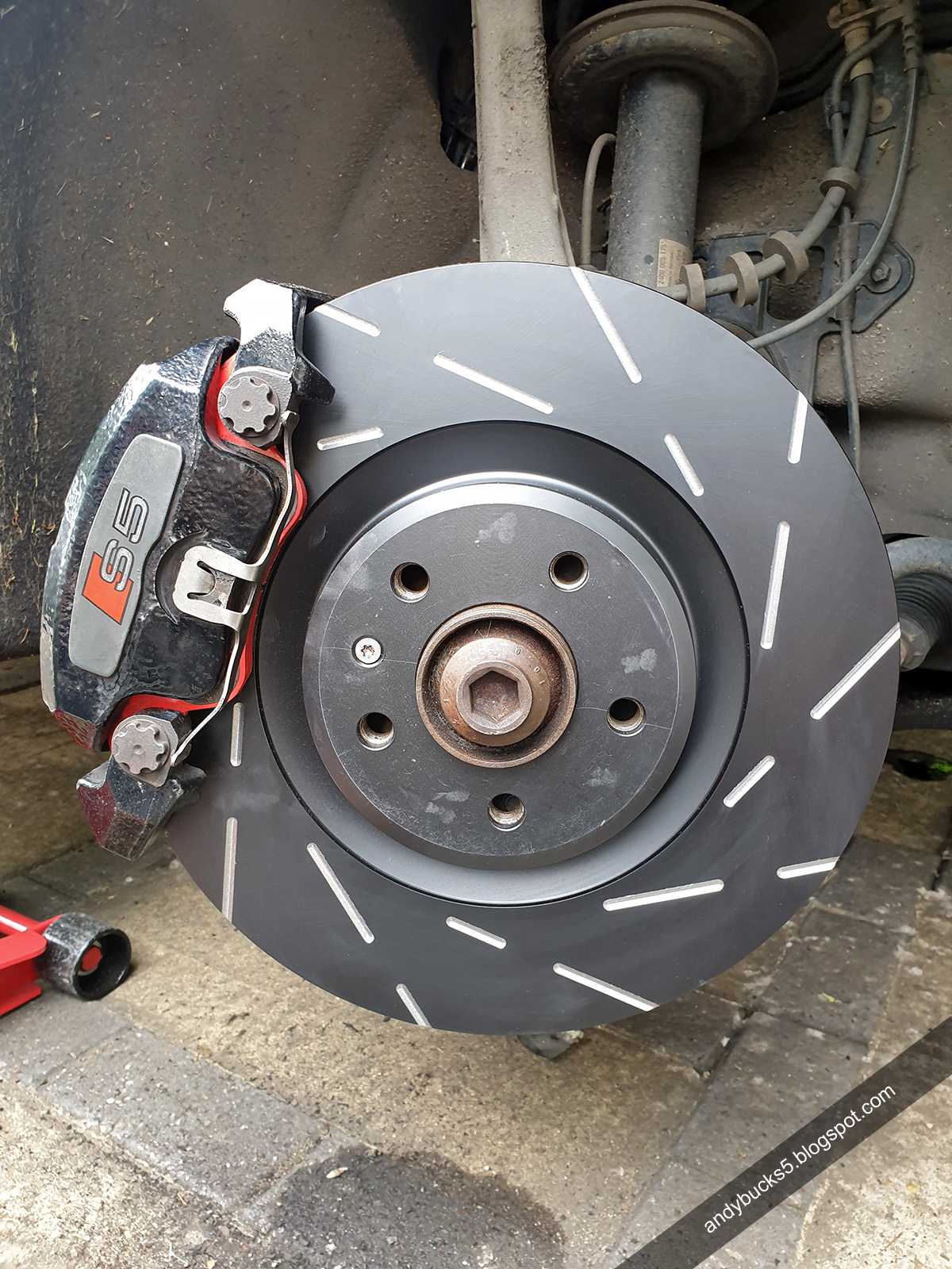 How to Replace Audi S5 Front Brake Discs + Pads [DIY Guide]
