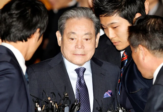 Lee Kun-hee em foto de arquivo, em Seoul, em 10 de março de 2011. — Foto: REUTERS/Lee Jae-Won/File Photo