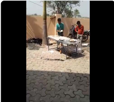 man spitting on rotis in gaziabad