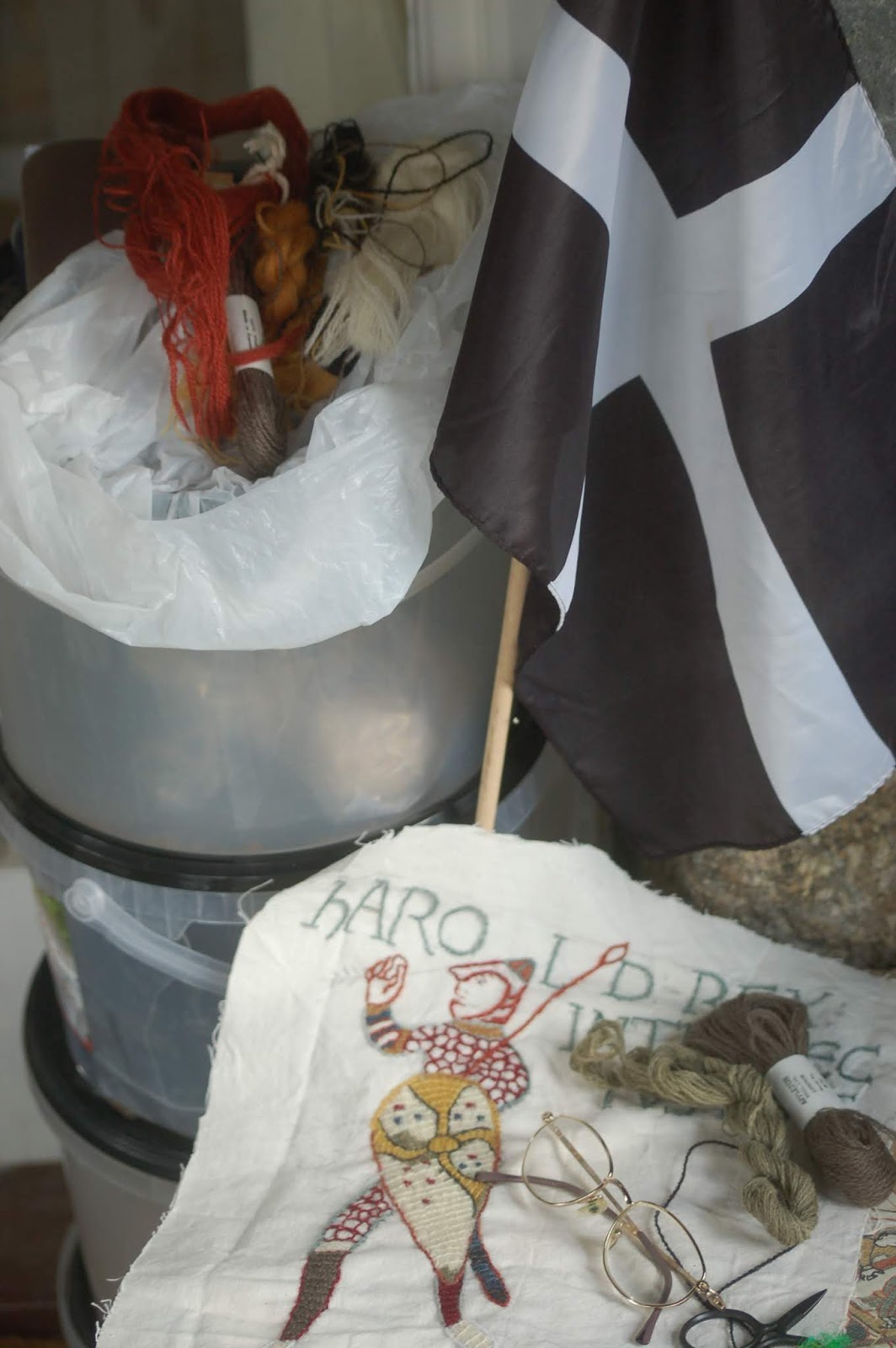 Cornish Needlework Basket Isti Mirant Stella Halley's Comet Bayeux