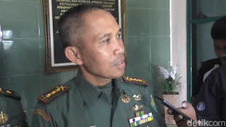 Terkuak ! Selain Dikeroyok 12 Orang, TNI di Garut Juga Ditodong Senpi Terkuak ! Selain Dikeroyok 12 Orang, TNI di Garut Juga Ditodong Senpi