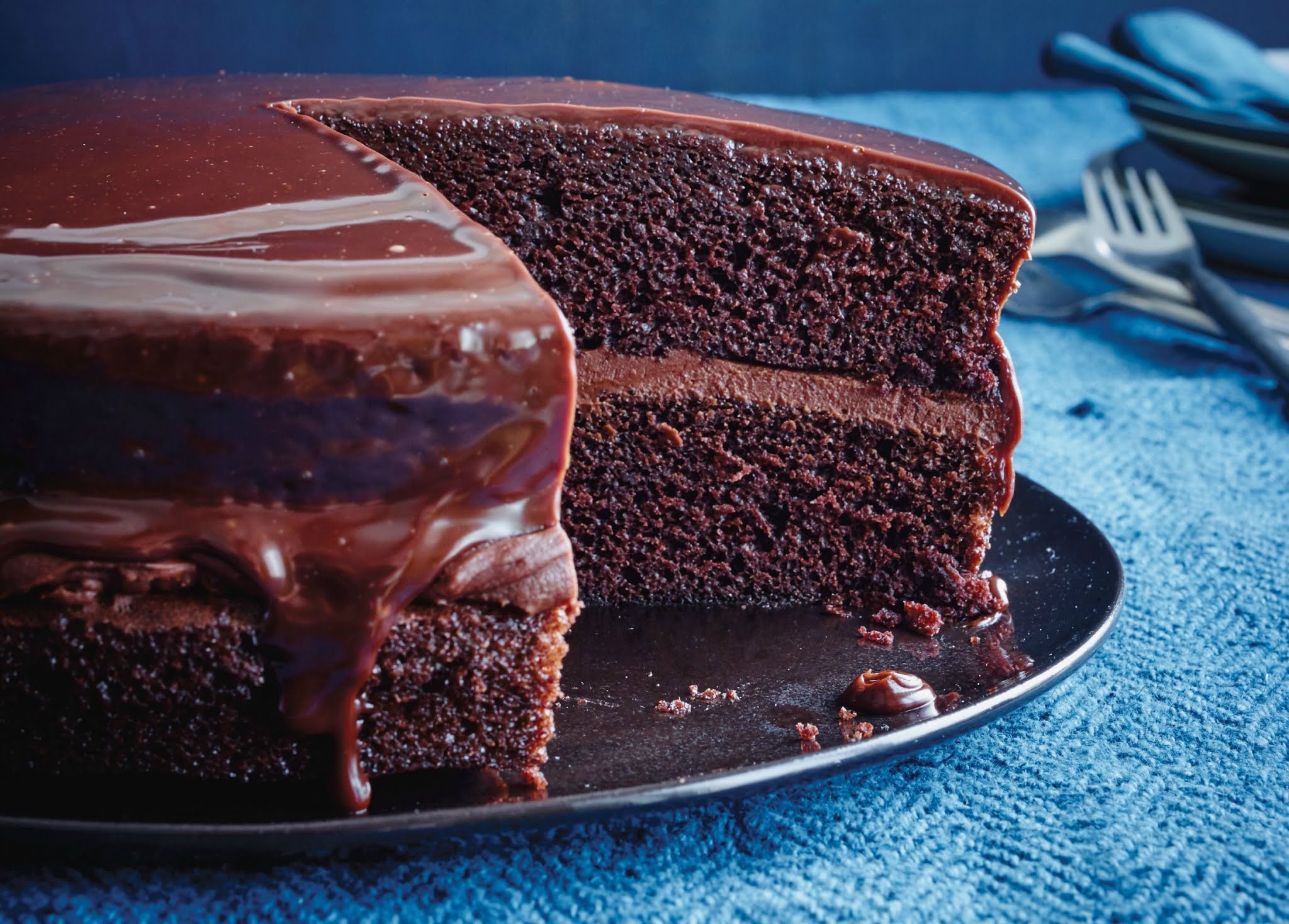 Have A Sweet Sunday With This TwoIngredient Chocolate Cake Let's