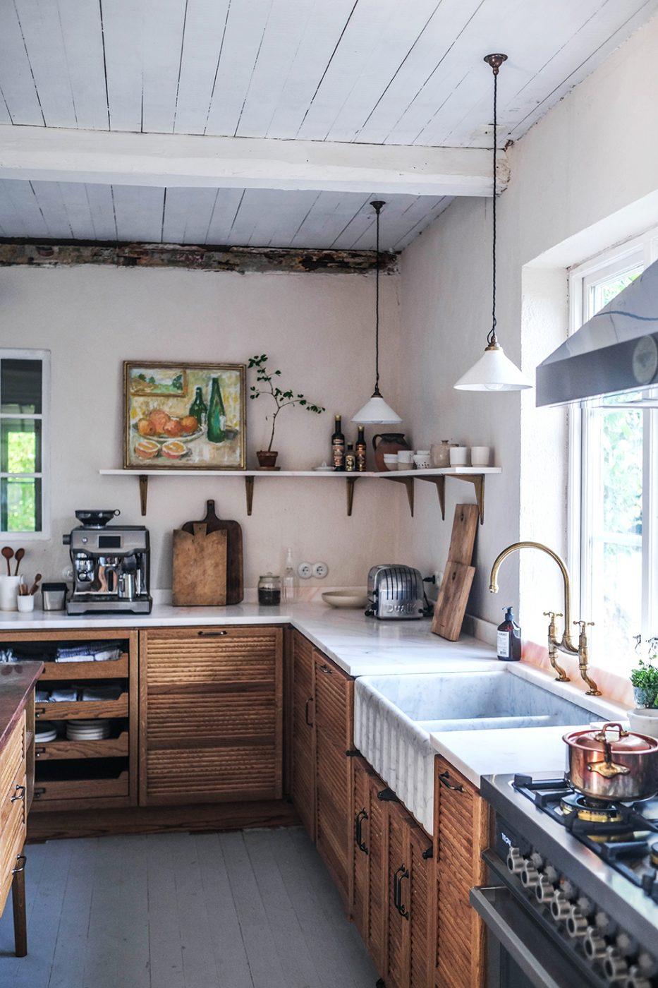 Décor Inspiration: The Most Cosy Mid-Century Kitchen in Sweden