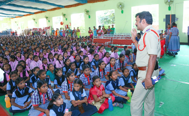 పిరికెడు బియ్యం-పట్టెడు అన్నం కార్యక్రమం - జమ్మికుంటలో పోలీసులు-స్కూల్స్ వినూత్న కార్యక్రమం 33 29871955 1981865141885666 5163702196423591503 o