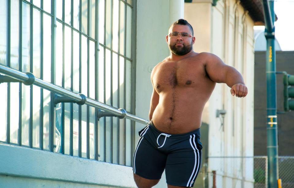 Perfect muscle bear - Noodles and Beef [20 photos] ~ MONGOLBEAR