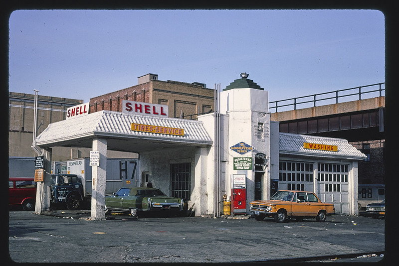 Shell gas station, 10th Avenue & 20th Street, New York City, New York     1977.