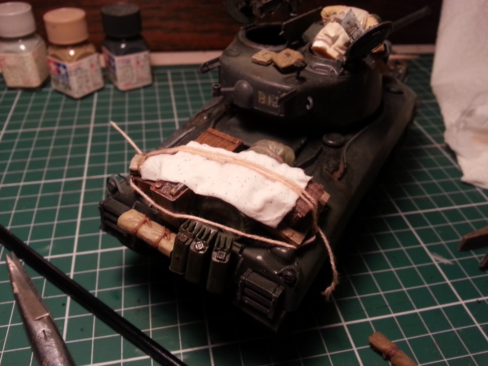 Dave's Model Avoiding "The Shelf of Doom" adding stowage to